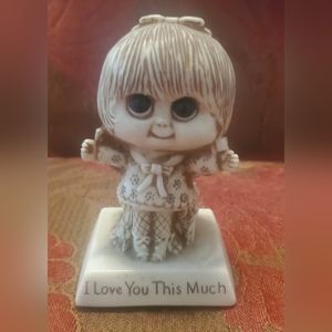 VINTAGE GIRL  FIGURINE